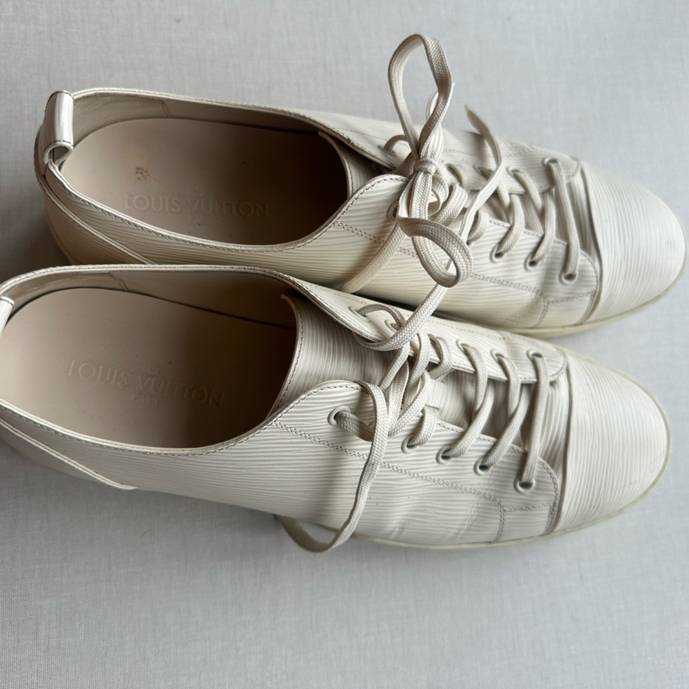 Louis Vuitton Concorde Epi Low Top Sneakers, natural leather sz 13M w duster bag
